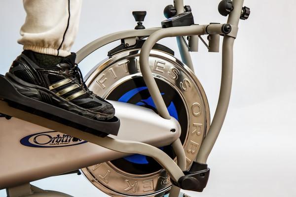 how should trainers fit