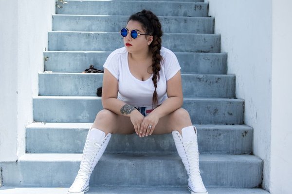 knee high boots styling