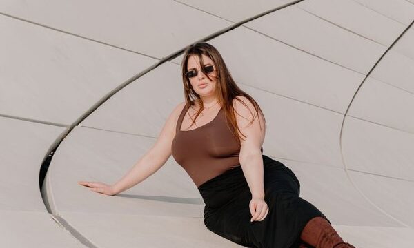 Plus-Size Knitwear Guide for Comfortable Layering